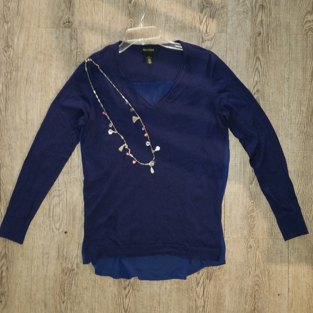 White House Black Market long sleeve top sz Small